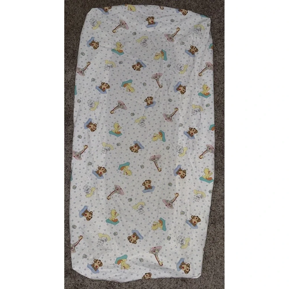 Vintage Little SUZY'S Zoo Crib Toddler Bed Fitted Sheet (Good‎ Elastic) Fabric
